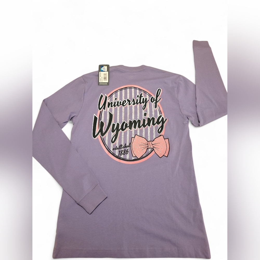 University of Wyoming Cowboys Long Sleeve T-Shirt Womens Small Purple NWT